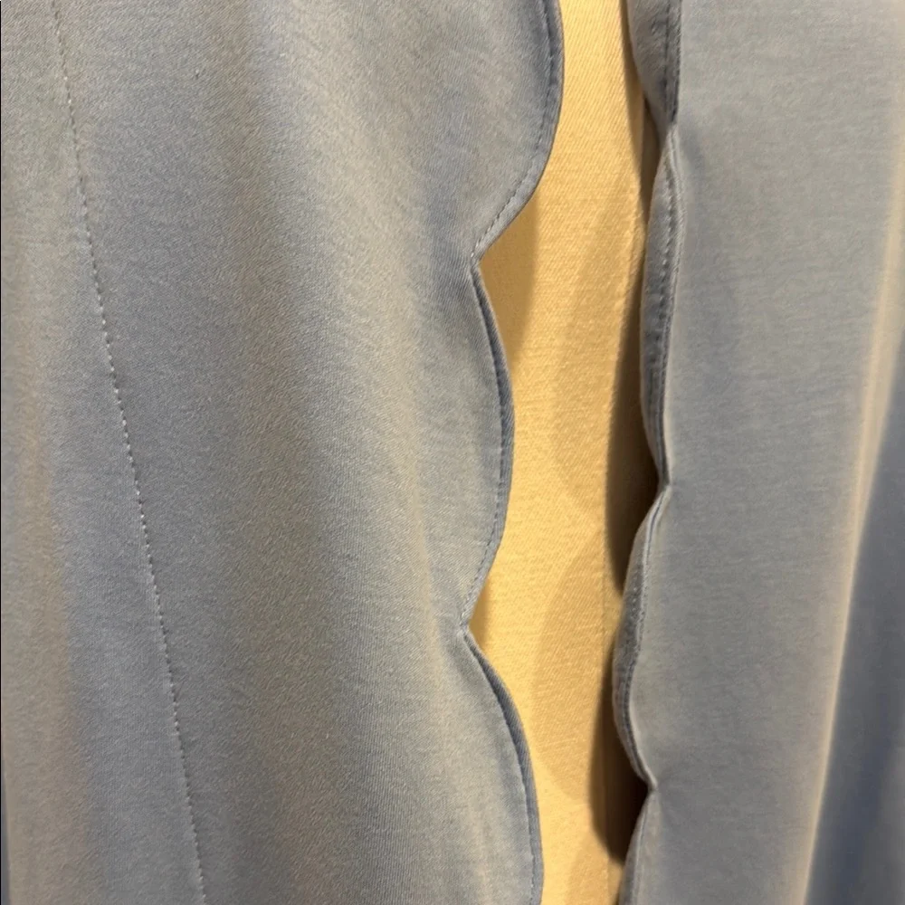 Lake Blue Scalloped Edge Robe - Picture 2 of 6